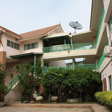 Tamarind Residences Khonkaen บ้านแทมมารีน Khon Kaen Esterno foto